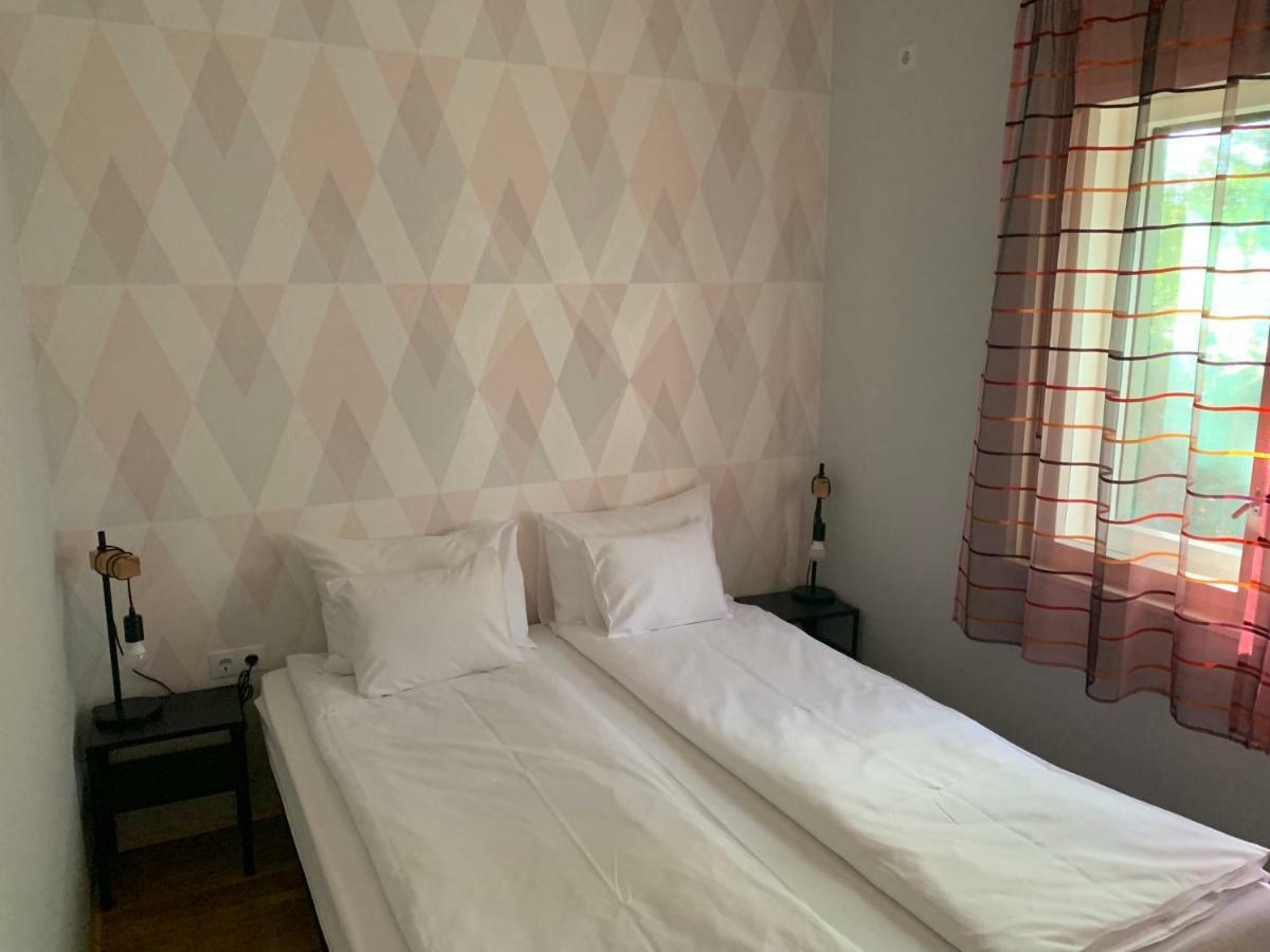 Csuka48 Apartman Szarvas Luaran gambar